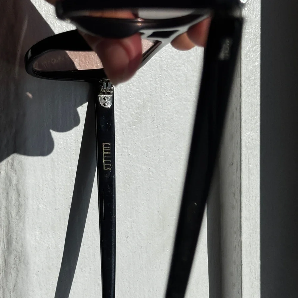 Cubitts Black Sunglasses with Vanity Lenses